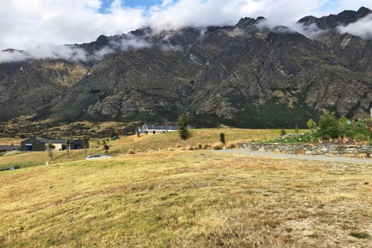 Photo of property in 11 Double Cone Road, Jacks Point, Queenstown, 9371