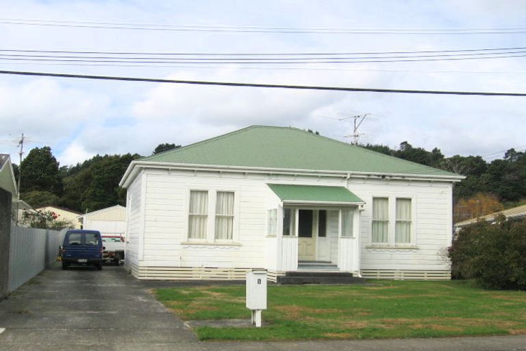 Photo of property in 5 Montgomery Crescent, Clouston Park, Upper Hutt, 5018
