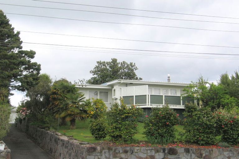 Photo of property in 65 Gillies Avenue, Taupo, 3330