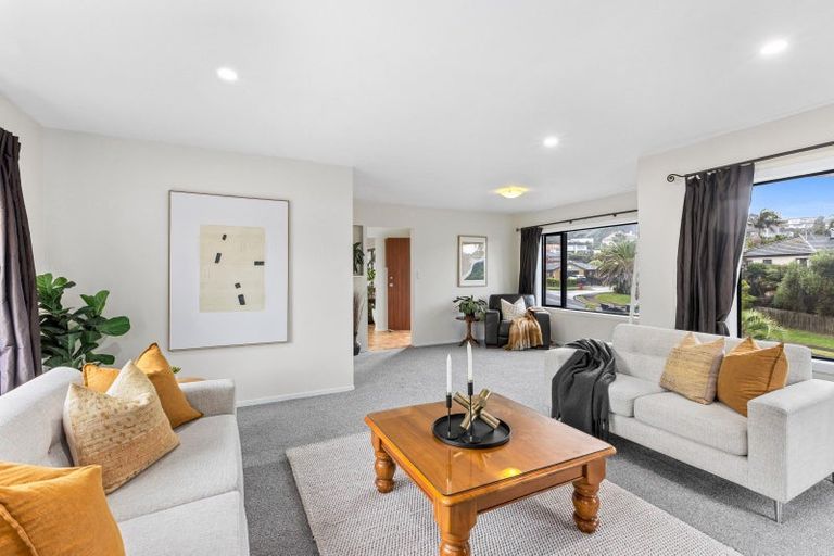 Photo of property in 57 Waldorf Crescent, Orewa, 0931