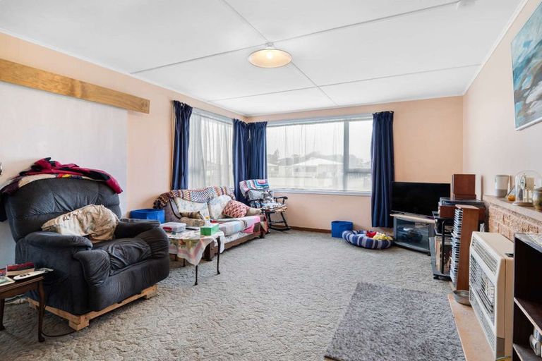 Photo of property in 14 Tainui Street, Castlecliff, Whanganui, 4501