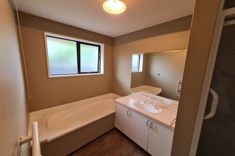 Photo of property in 2/1 Apollo Place, Papanui, Christchurch, 8052