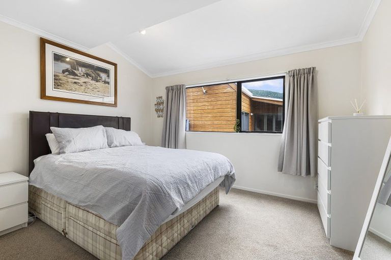 Photo of property in 49u3 Ranui Terrace, Tawa, Wellington, 5028