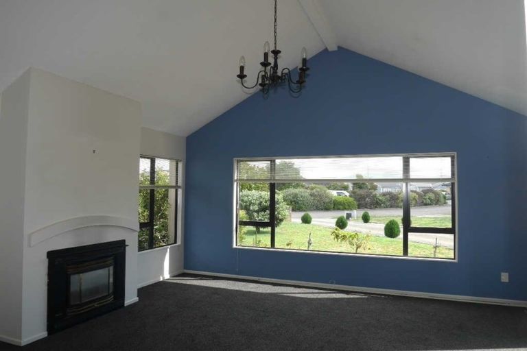 Photo of property in 8 Santa Teresa Court, Paraparaumu Beach, Paraparaumu, 5032