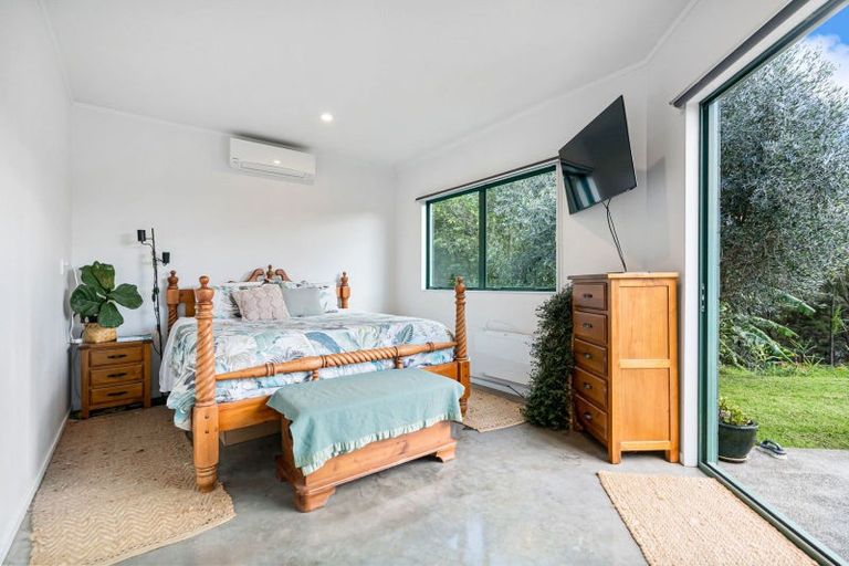 Photo of property in 1559 Pataua Road North, Pataua North, Whangarei, 0175