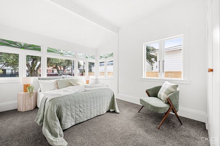 Photo of property in 64 Bell Road, Waiwhetu, Lower Hutt, 5010