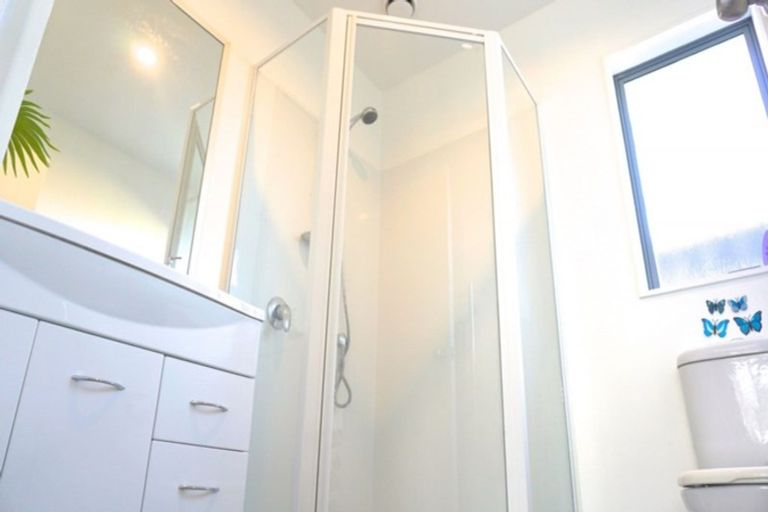 Photo of property in 25 Kotuku Crescent, Takanini, 2112