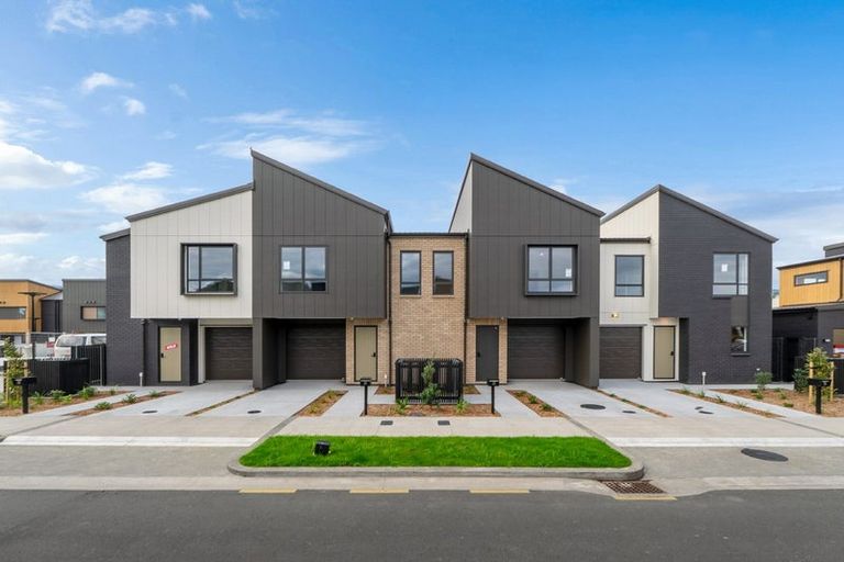 Photo of property in 26 Waka Moana Drive, Hobsonville, 0616