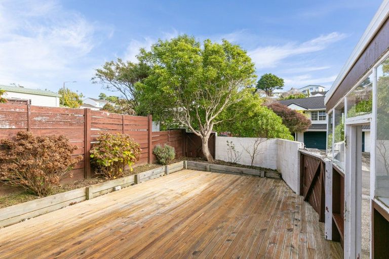 Photo of property in 15b Caesars Place, Churton Park, Wellington, 6037