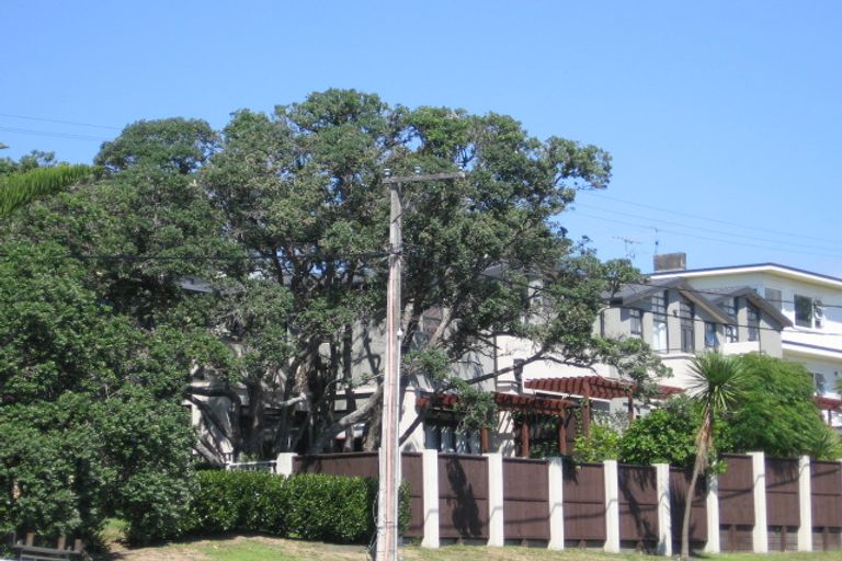Photo of property in 1/354 Beach Road, Mairangi Bay, Auckland, 0630