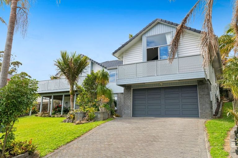 Photo of property in 57 Esther Place, Red Beach, 0932