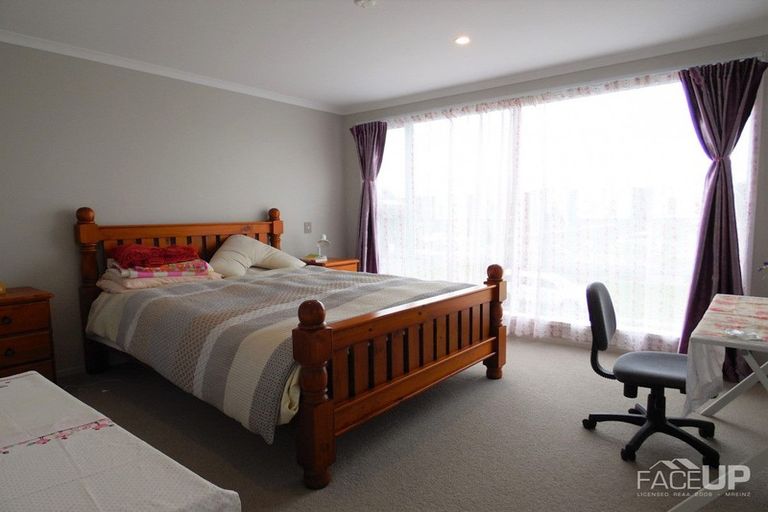 Photo of property in 3 Rangihina Road, Hobsonville, Auckland, 0616