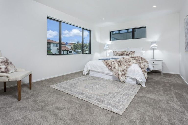 Photo of property in 35 Pinecrest Drive, Gulf Harbour, Whangaparaoa, 0930