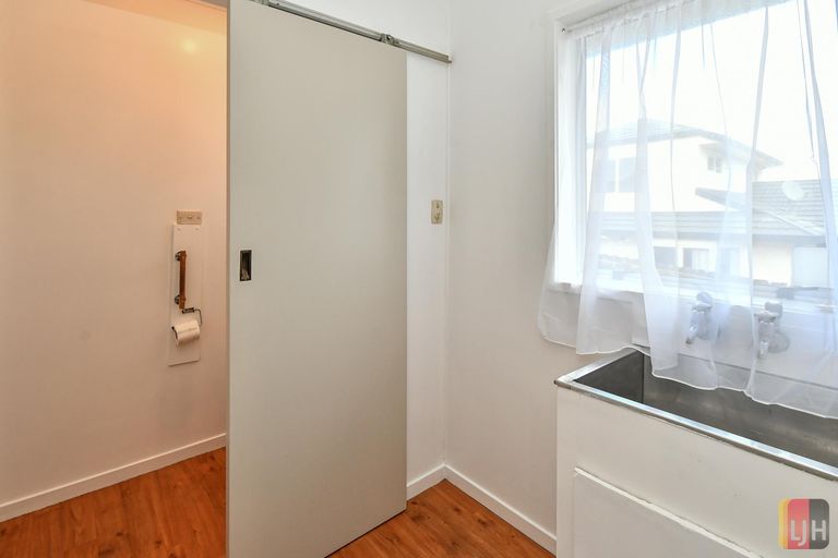 Photo of property in 3/26 James Road, Manurewa, Auckland, 2102