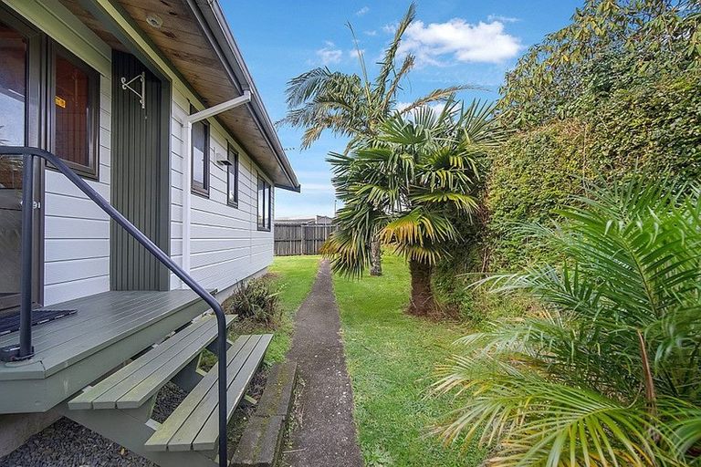 Photo of property in 247 Tukapa Street, Westown, New Plymouth, 4310
