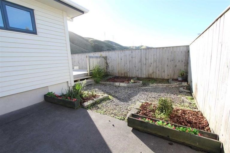 Photo of property in 64 Waverton Terrace, Churton Park, Wellington, 6037