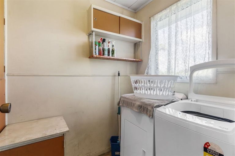 Photo of property in 73 Archmillen Avenue, Pakuranga Heights, Auckland, 2010