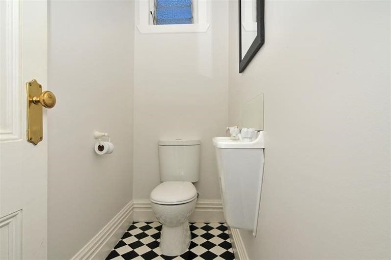 Photo of property in 131 Wallace Street, Mount Cook, Wellington, 6021