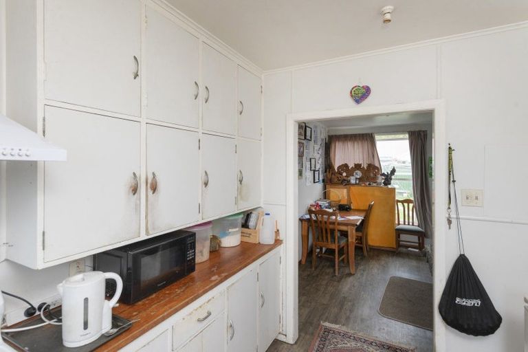 Photo of property in 11 Cambridge Terrace, Kaiti, Gisborne, 4010