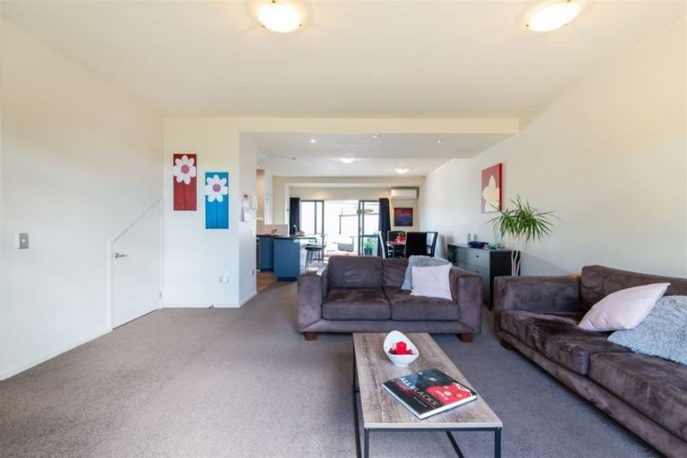 Photo of property in 68 Gunner Drive, Te Atatu Peninsula, Auckland, 0610