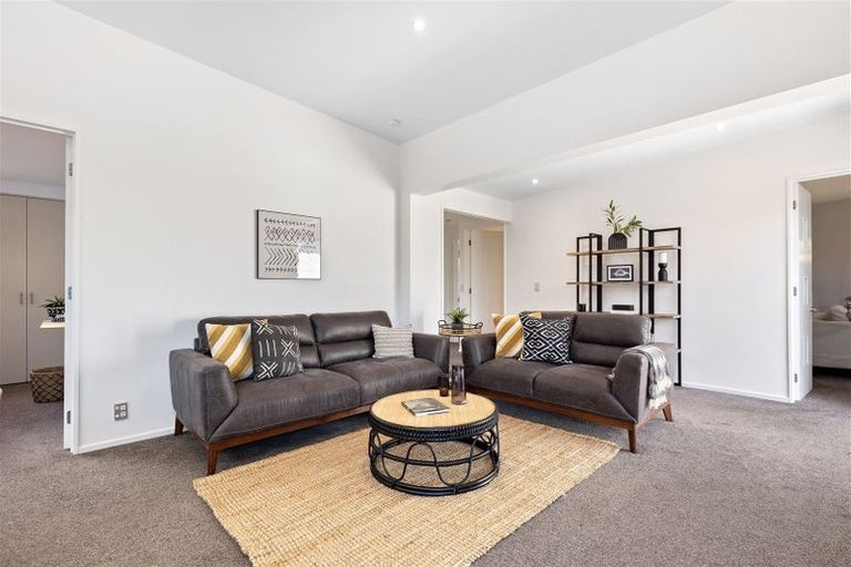 Photo of property in 11 Linkwater Way, Parklands, Christchurch, 8083