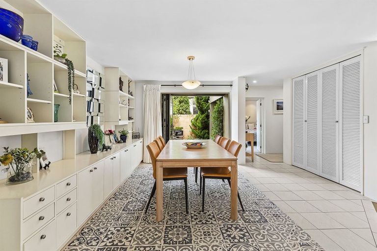 Photo of property in Highwic, 32u1 Hobson Street, Thorndon, Wellington, 6011
