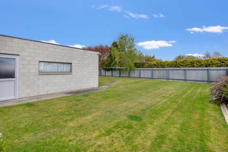 Photo of property in 69 Robertson Street, Gore, 9710