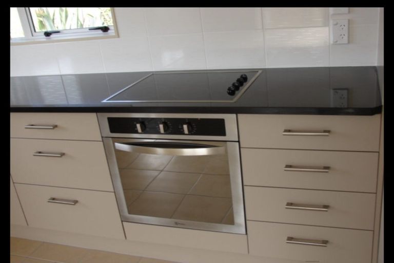 Photo of property in 3a Gretel Place, Hillcrest, Auckland, 0627