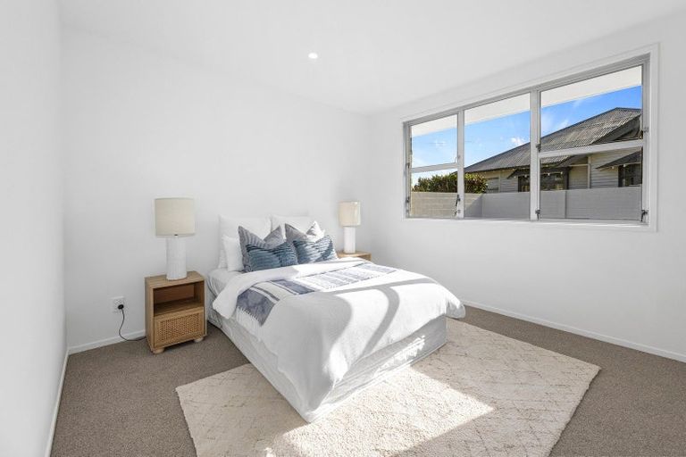 Photo of property in 2/99 Briggs Road, Shirley, Christchurch, 8052