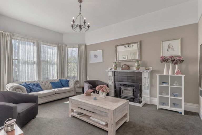 Photo of property in 39 Mako Mako Road, Levin, 5510