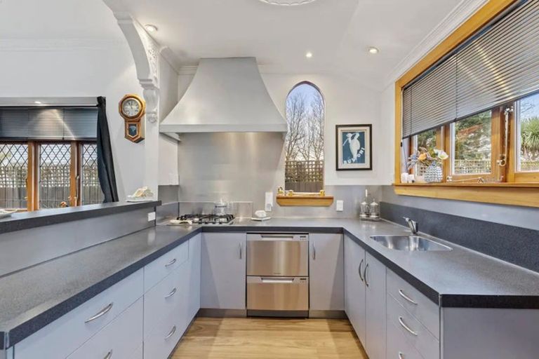 Photo of property in 209 Victoria Avenue, Hokowhitu, Palmerston North, 4410