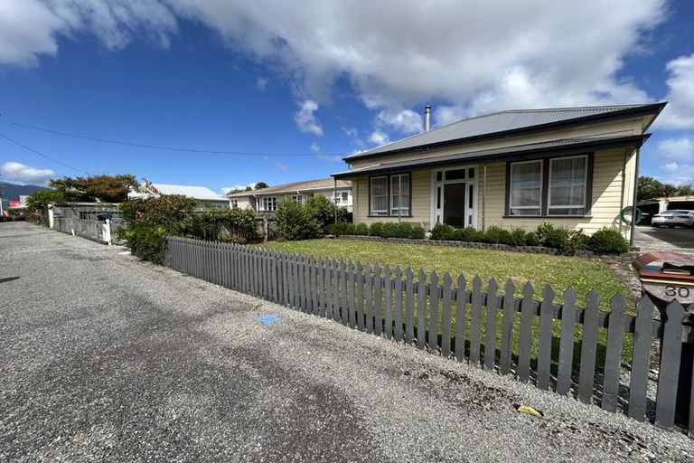 Photo of property in 30 Derby Street, Westport, 7825