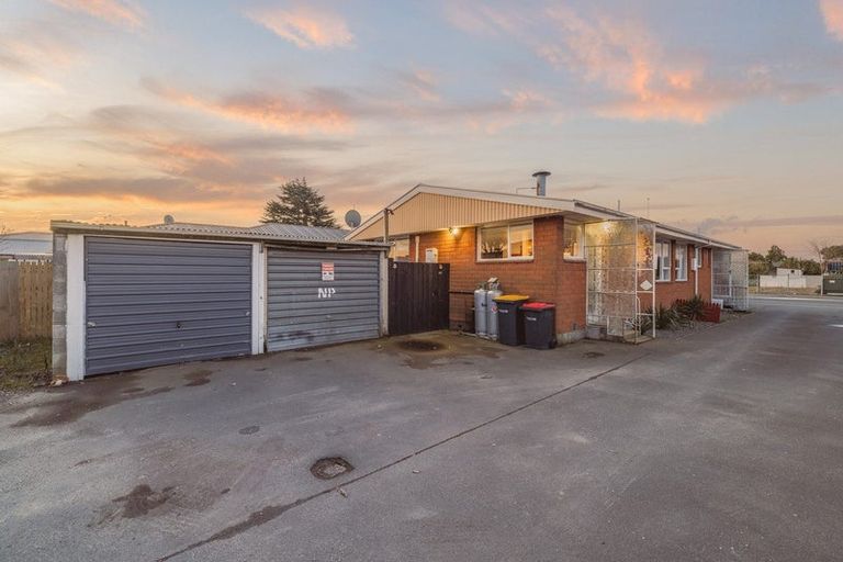 Photo of property in 2/430 Ferry Road, Woolston, Christchurch, 8023