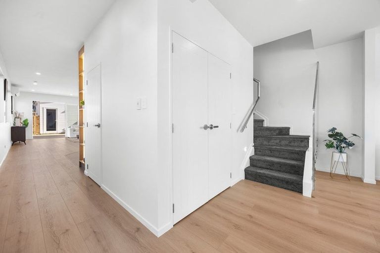 Photo of property in 111 Tributary Parade, Karaka, 2578