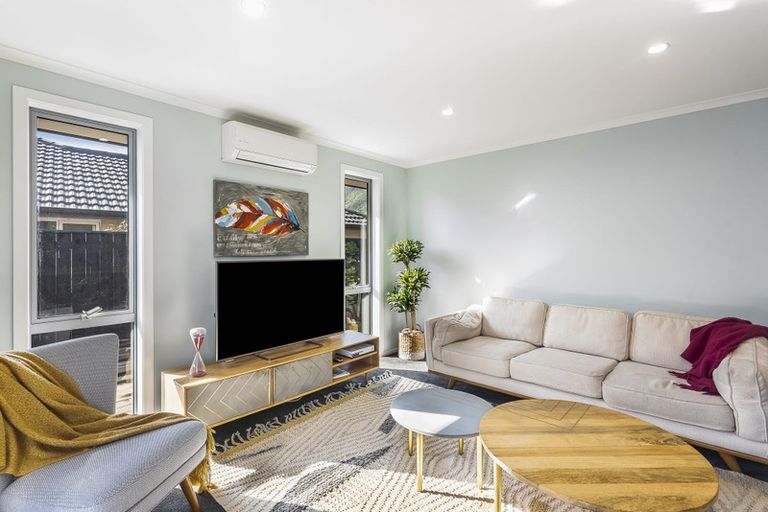 Photo of property in 35 Pohe Street, Waikanae, 5036