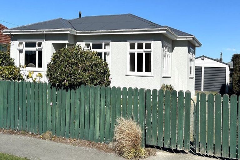 Photo of property in 11 Sandringham Street, Oamaru North, Oamaru, 9400