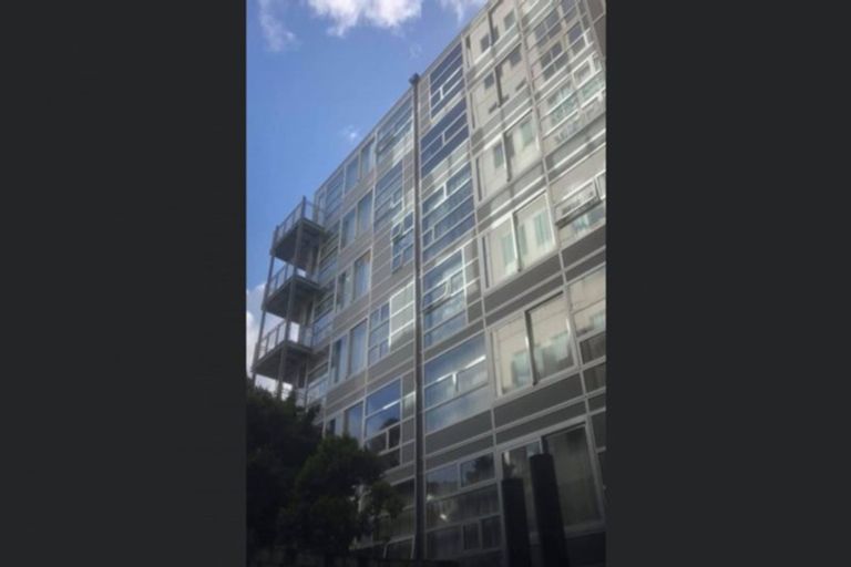 Photo of property in St Pauls Apartments, 98/43u Mulgrave Street, Thorndon, Wellington, 6011
