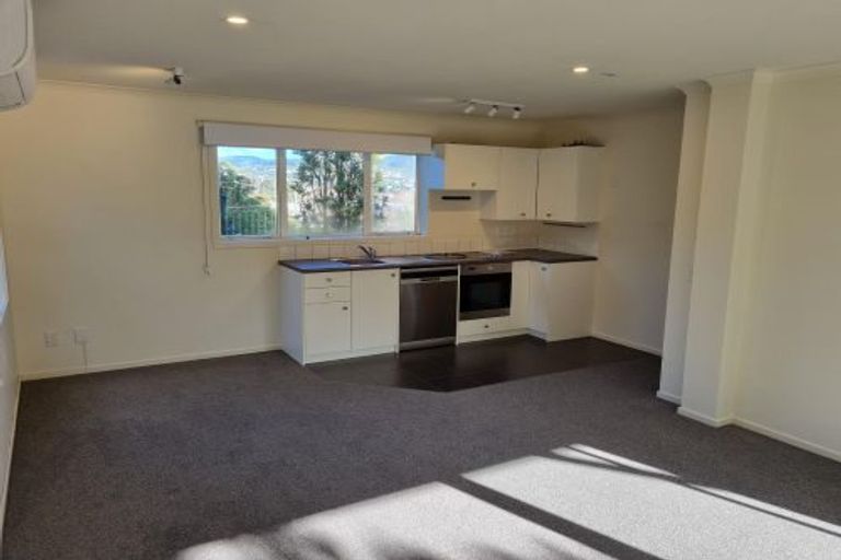 Photo of property in 4/57 Simla Crescent, Khandallah, Wellington, 6035