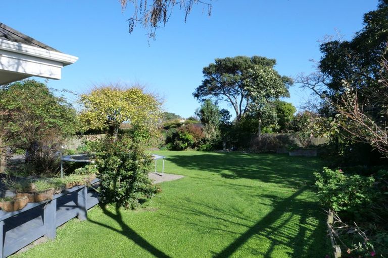 Photo of property in 21 Windsor Avenue, Waikanae, 5036