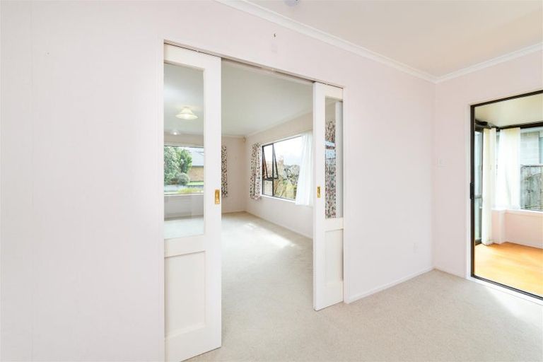 Photo of property in 1 Mcilwaine Place, Marton, 4710