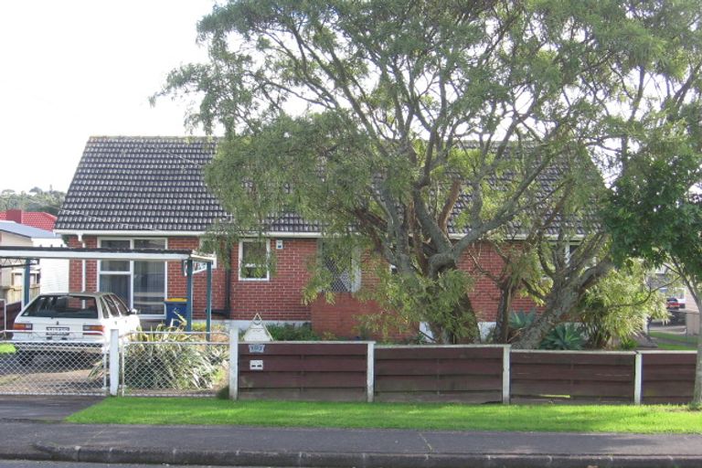 Photo of property in 103 Matipo Road, Te Atatu Peninsula, Auckland, 0610