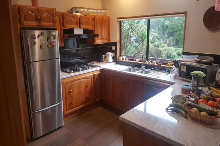 Photo of property in 64b Pleasant Road, Glen Eden, Auckland, 0602