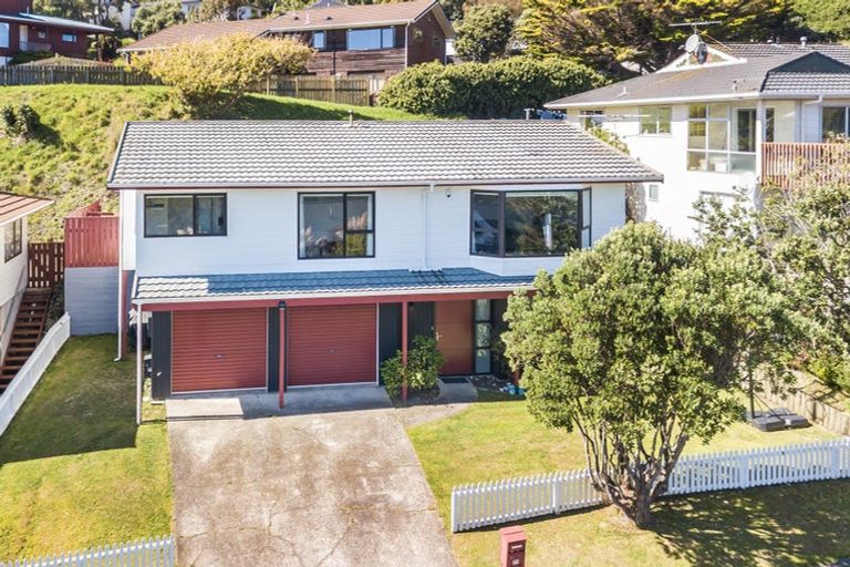 Photo of property in 71 Leeward Drive, Whitby, Porirua, 5024