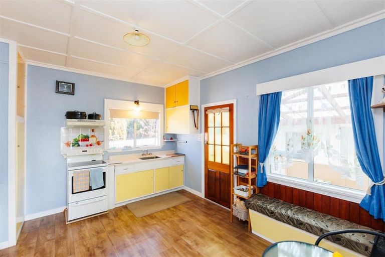 Photo of property in 1 Mill Street, Marton, 4710