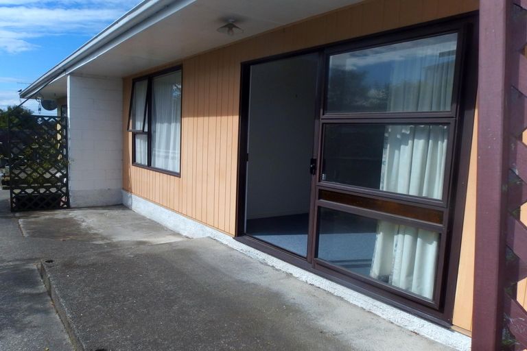Photo of property in 2/2 Baker Street, West End, Timaru, 7910