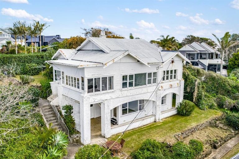 Photo of property in 7a Audrey Road, Takapuna, Auckland, 0620