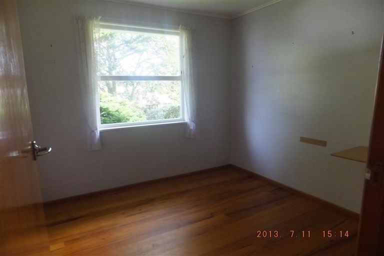 Photo of property in 13 Segedin Place, Glenfield, Auckland, 0629