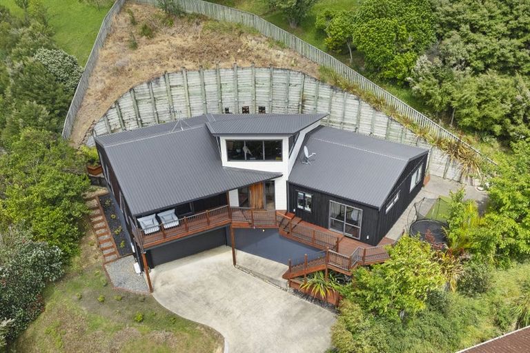 Photo of property in 20 Shackle Lane, Whitby, Porirua, 5024