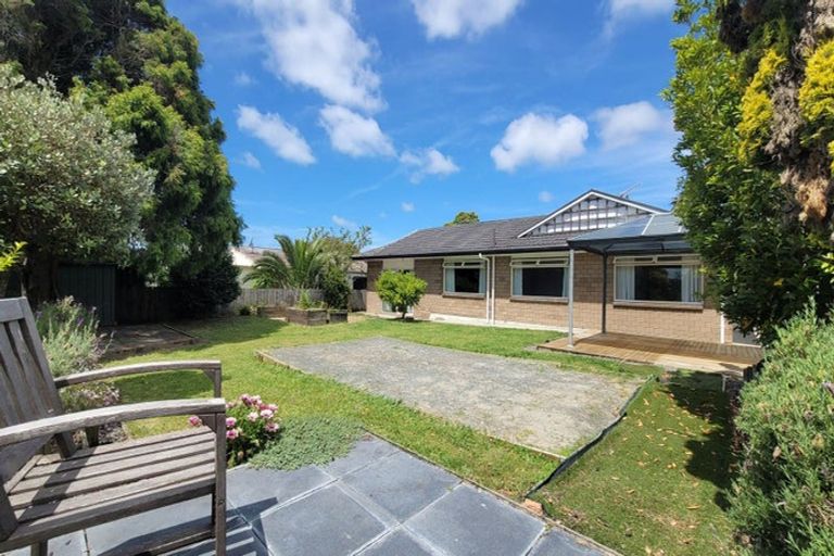 Photo of property in 31 Prince Regent Drive, Half Moon Bay, Auckland, 2012