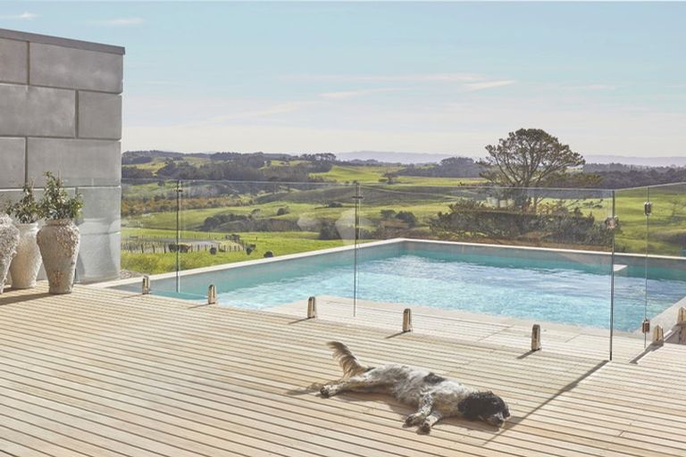 Photo of property in 61 Aroha Road, Te Arai, Wellsford, 0975